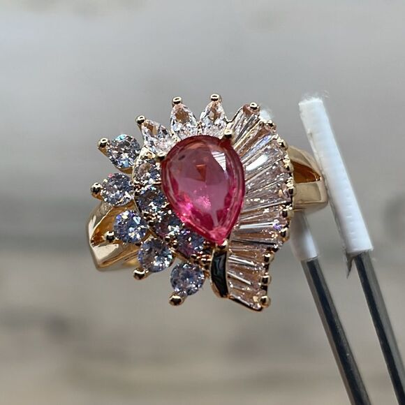 Beautiful Vintage Look Red Ruby White Diamond CZArt Deco Gold Tone Ring